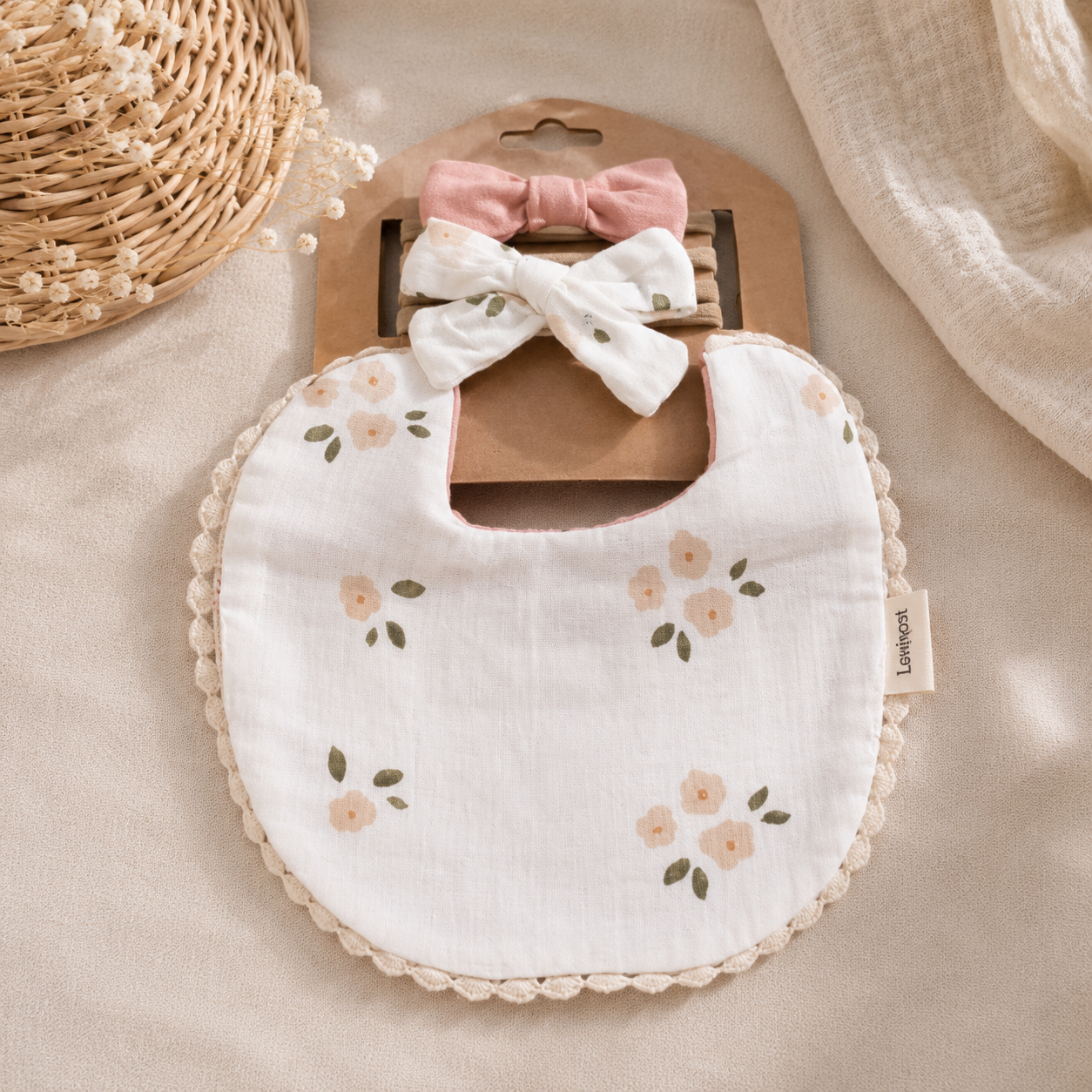 Bavoir bébé gaze de coton fleurs roses – bandeau assorti
